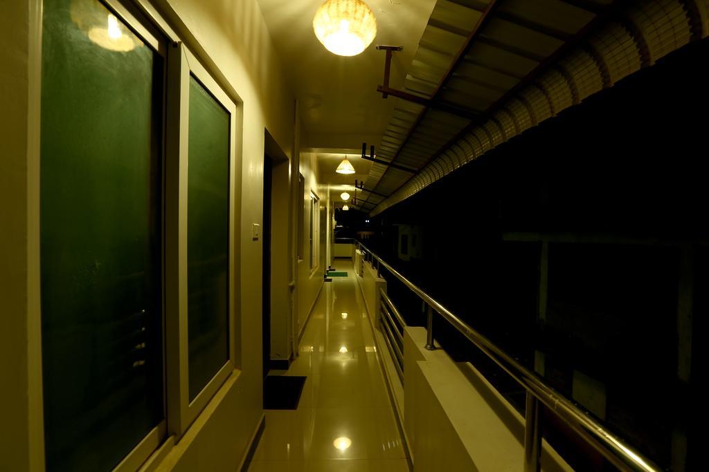 Hotel Al Woodlands Residency Utakamand Zewnętrze zdjęcie